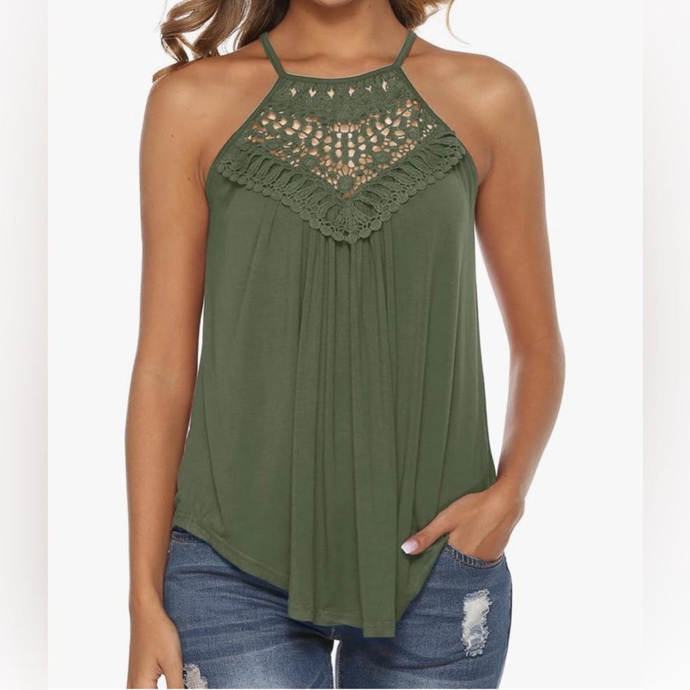 ⭐️3/$27⭐️ Olive Green Top. Women’s size small.